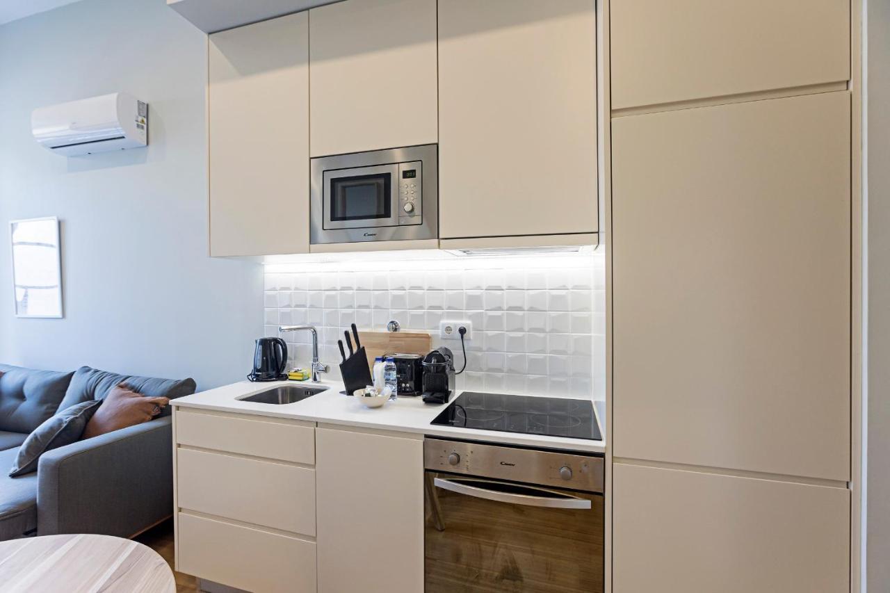 Apartamento 31 Janeiro 157 - Stylish 1br W/ Ac & Balcony By Lovelystay