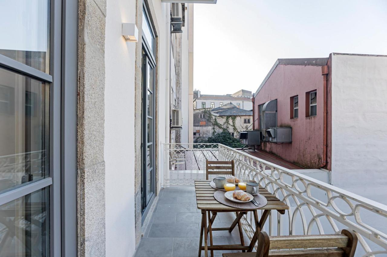 Apartamento 31 Janeiro 157 - Stylish 1br W/ Ac & Balcony By Lovelystay